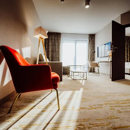 Апарт-готель Five Seasons Three Aparthotel *