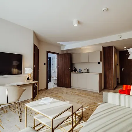 Five Seasons Three Aparthotel Шклярська Поремба