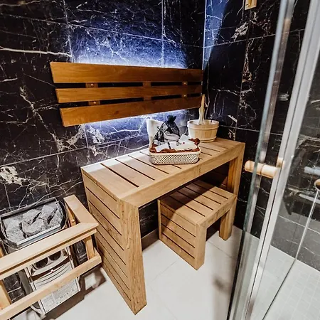 Five Seasons Three Aparthotel Шклярська Поремба